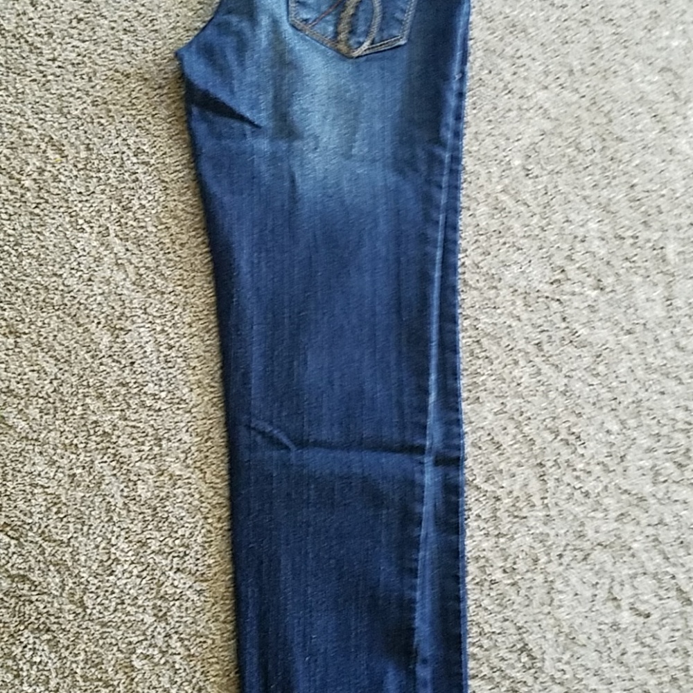 Jeans - Picture 2 of 4